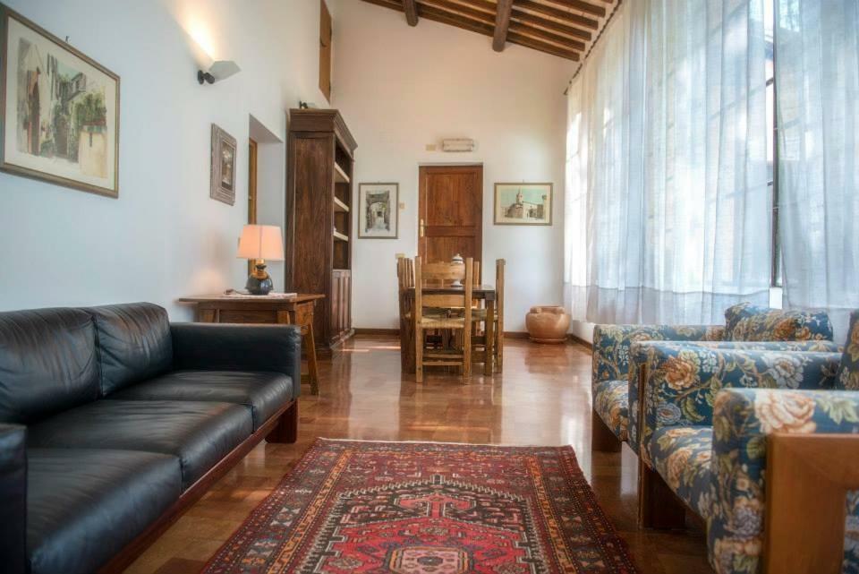 Casa Dei Lecci Apartment Foligno Exterior photo